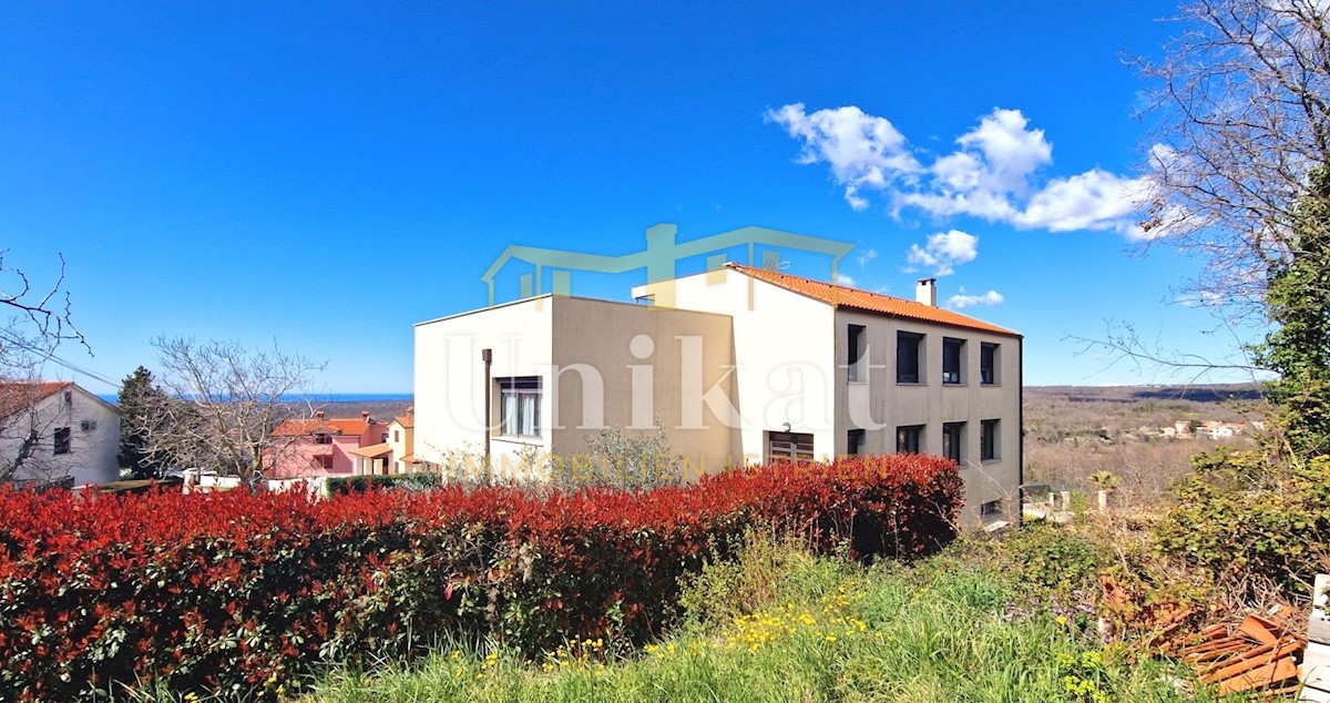 Haus mit 5 Schlafzimmern und Panorama-Meerblick